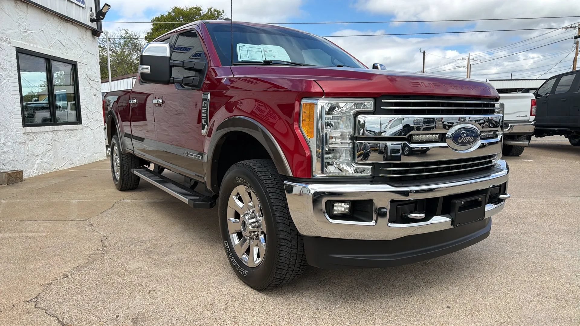 Used 2017 Ford F250 Lariat w/ Chrome Package AWD/4WD image 4