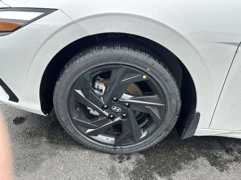 New 2026 Hyundai Elantra SEL Sport image 17
