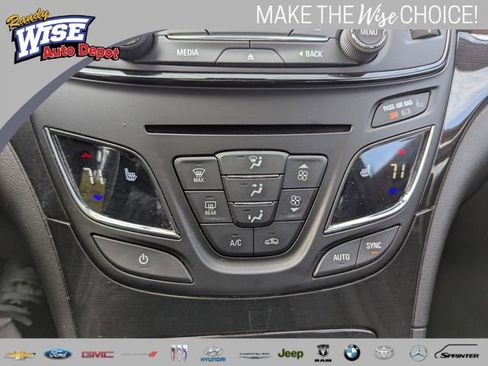 Used 2017 Buick Regal AWD image 17