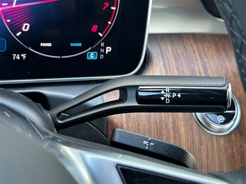 Certified 2025 Mercedes-Benz C 300 Sedan image 24