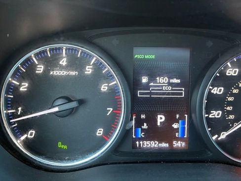 Used 2018 Mitsubishi Outlander LE image 11