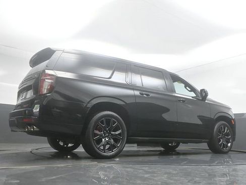 Used 2024 Chevrolet Suburban RST w/ Sport Performance Package AWD/4WD image 34