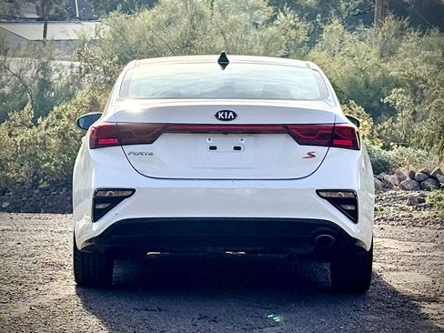 Used 2019 Kia Forte S image 5
