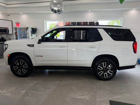 Used 2024 GMC Yukon AT4 w/ AT4 Premium Plus Package AWD/4WD image 4