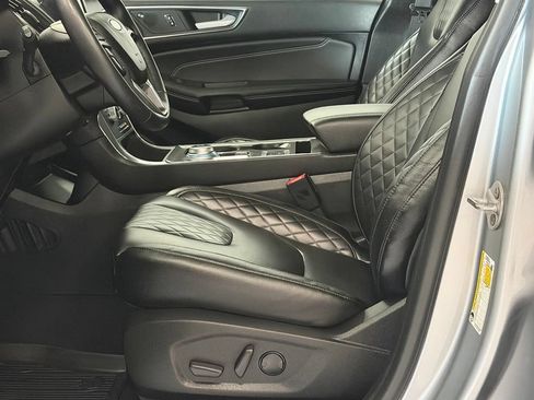 Used 2023 Ford Edge Titanium AWD/4WD image 12