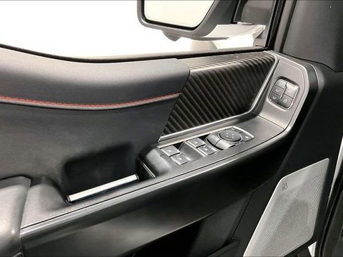 Used 2025 Ford F150 Raptor AWD/4WD image 38