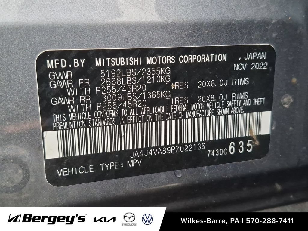 Used 2023 Mitsubishi Outlander SEL AWD/4WD image 30