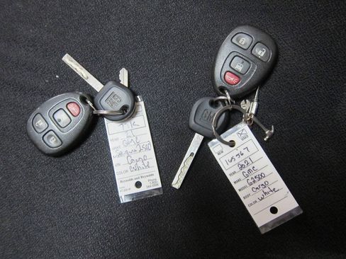 Used 2021 GMC Savana 2500 w/ Driver Convenience Package RWD image 15