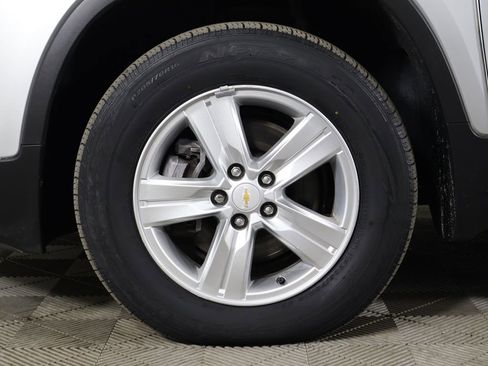 Used 2019 Chevrolet Trax LT w/ LT Convenience Package AWD/4WD image 18