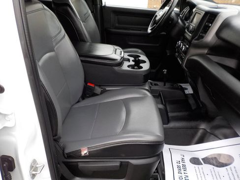 Used 2022 RAM 2500 Tradesman w/ Chrome Appearance Group image 28