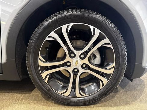 Used 2020 Chevrolet Bolt Premier w/ Infotainment Package FWD image 57