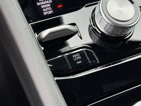 New 2025 Jeep Grand Cherokee Overland w/ Adv Protech Group III image 36