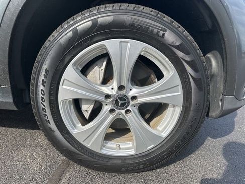 Used 2018 Mercedes-Benz GLC 300 4MATIC w/ Multimedia Package image 10