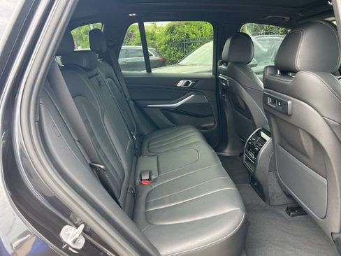 Used 2022 BMW X5 xDrive40i AWD/4WD image 30