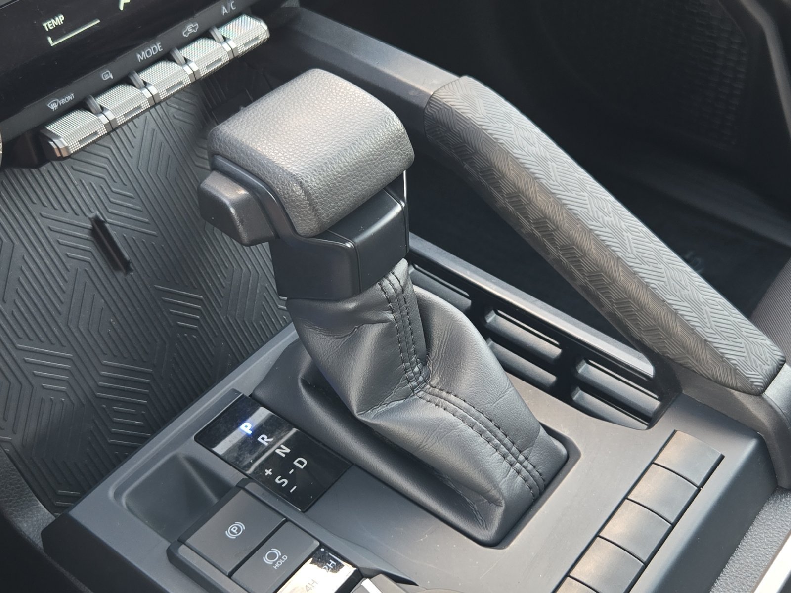 Certified 2025 Toyota Tacoma SR5 AWD/4WD image 19