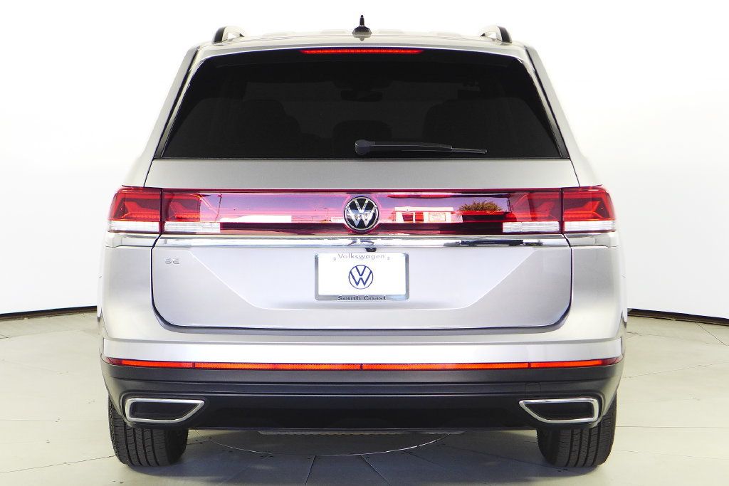 Used 2024 Volkswagen Atlas SE FWD image 8