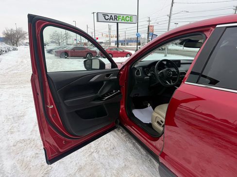 Used 2022 MAZDA CX-9 Touring image 18