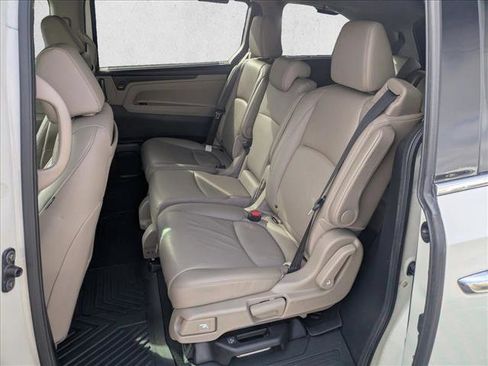 Used 2018 Honda Odyssey Elite image 17