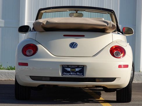 Used 2008 Volkswagen Beetle SE FWD image 17