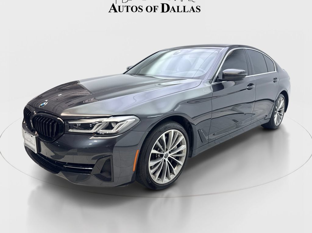 Used 2022 BMW 540i w/ Executive Package RWD image 3