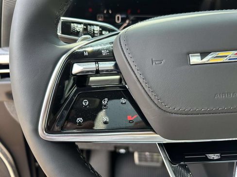 New 2026 Cadillac Escalade ESV V AWD/4WD image 24