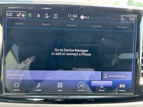 Used 2024 Chrysler Pacifica Touring-L FWD image 27
