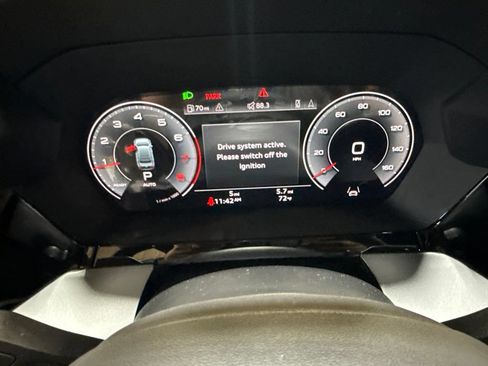Used 2023 Audi Q7 3.0T Premium AWD/4WD image 34