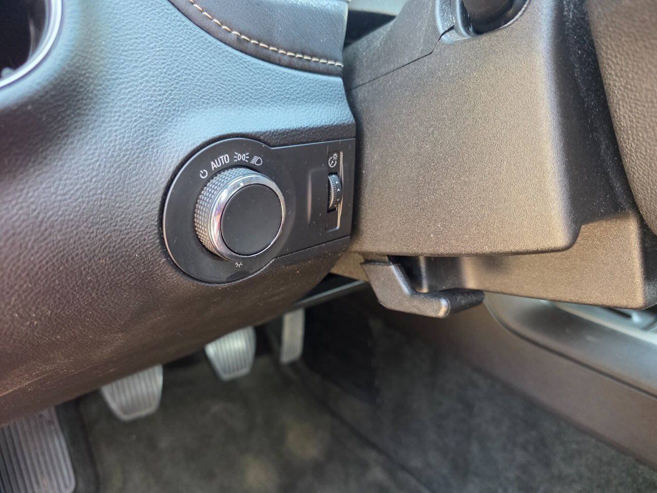 Used 2014 Chevrolet Camaro LS RWD image 15