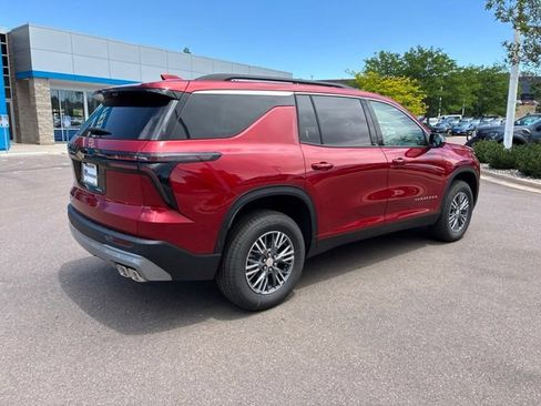 New 2026 Chevrolet Traverse LT w/ Driver Confidence Package AWD/4WD image 6