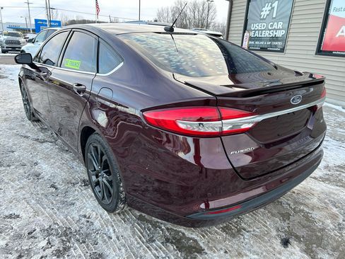 Used 2018 Ford Fusion SE w/ Equipment Group 201A image 7