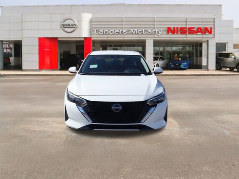 New 2025 Nissan Sentra S image 9