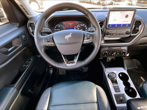 Used 2023 Ford Bronco Sport Outer Banks image 6