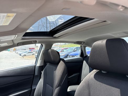 Certified 2023 Honda Accord EX image 28