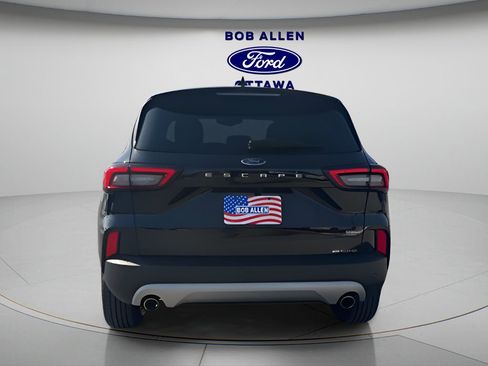 Used 2025 Ford Escape PHEV w/ PHEV Premium Package image 4