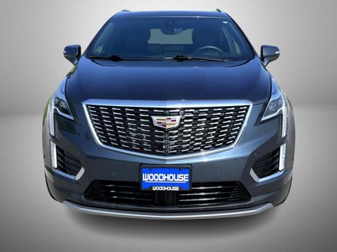 Used 2021 Cadillac XT5 Premium Luxury AWD/4WD image 2