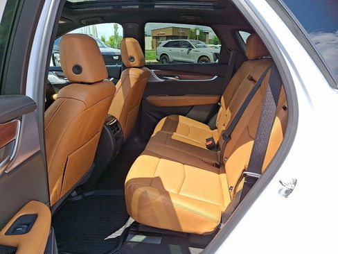 New 2025 Cadillac XT5 Premium Luxury w/ Technology Package image 5