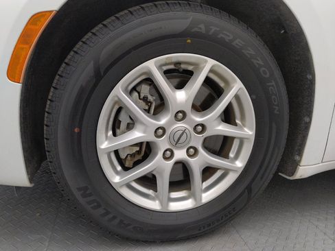 Used 2022 Chrysler Pacifica Touring-L FWD image 31