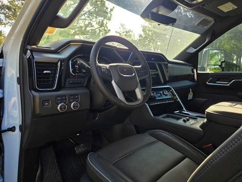 New 2026 GMC Sierra 2500 Denali w/ Denali Reserve Package AWD/4WD image 15