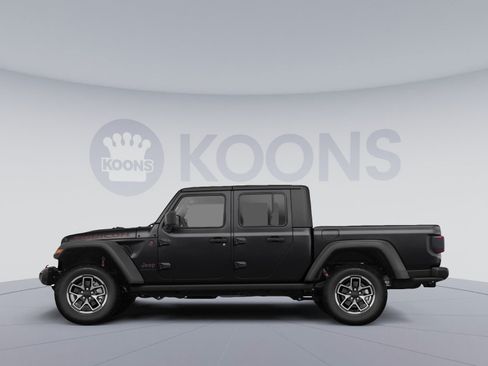 Used 2026 Jeep Gladiator Rubicon AWD/4WD image 2