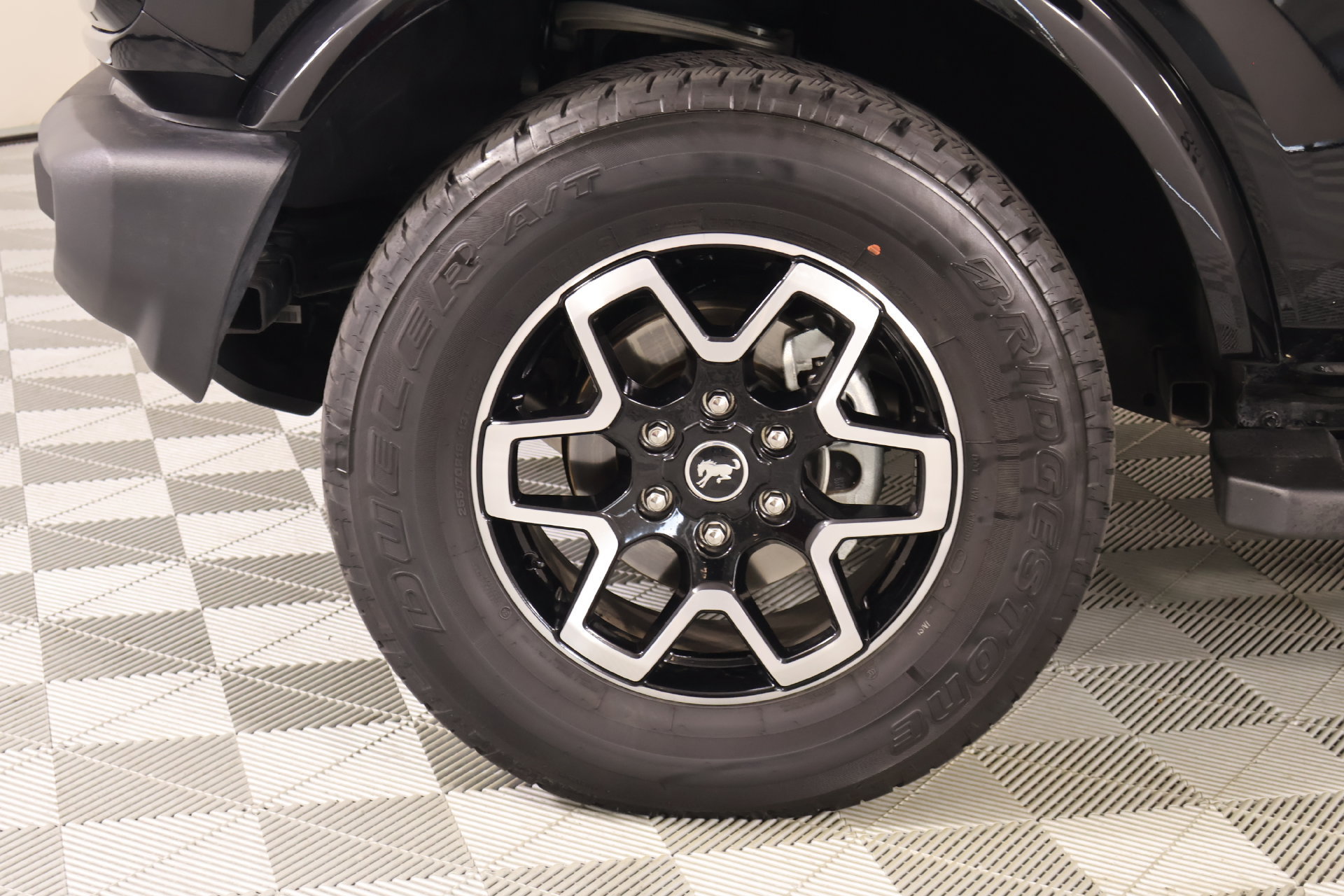 Used 2024 Ford Bronco Outer Banks AWD/4WD image 19