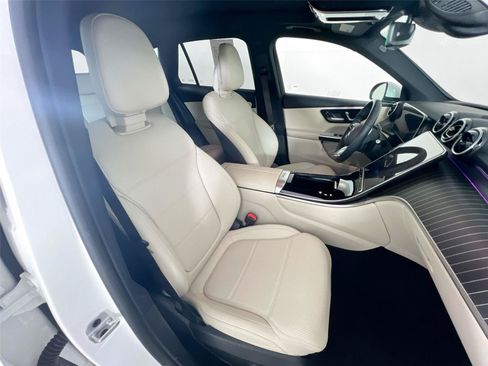 Certified 2024 Mercedes-Benz GLC 300 4MATIC image 28