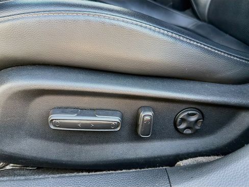 Used 2018 Honda Accord Touring image 17