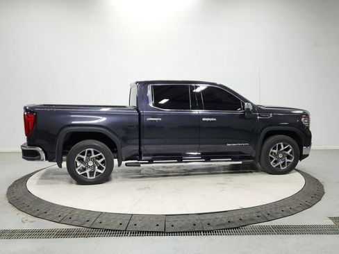 Used 2023 GMC Sierra 1500 SLT w/ SLT Premium Package image 8