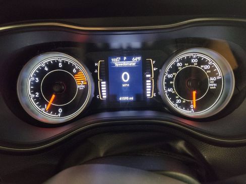 Used 2021 Jeep Cherokee Altitude image 23