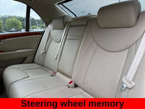 Used 2004 Lexus LS 430 RWD image 21
