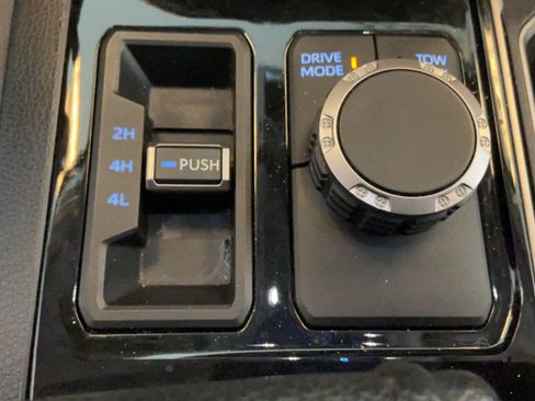 Used 2023 Toyota Tundra SR5 w/ SR5 Convenience Package AWD/4WD image 16