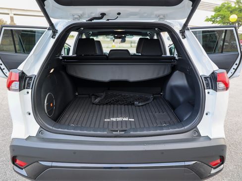 Used 2026 Toyota Corolla Cross XSE w/ Convenience Package image 29