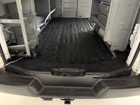 Used 2018 Chevrolet Express 2500 w/ Enhanced Convenience Package RWD image 61