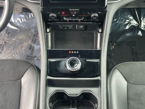 Used 2025 Jeep Grand Cherokee Altitude image 18
