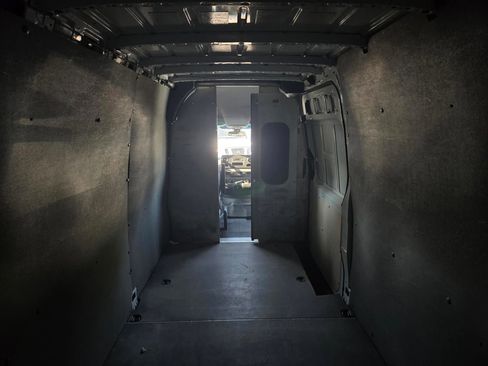 Used 2019 Mercedes-Benz Sprinter 4x4 170 image 10